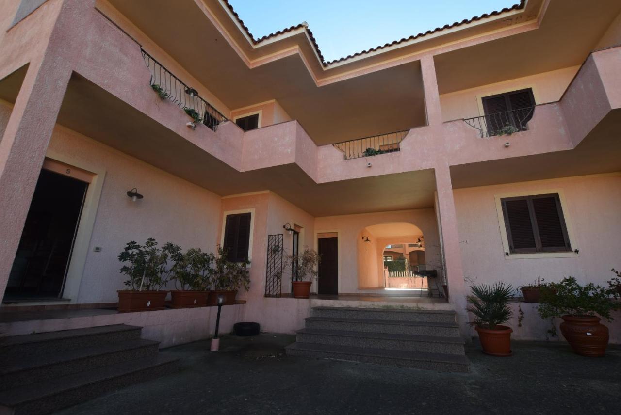 Residenza Sul Mare Aparthotel Valledoria  Ngoại thất bức ảnh